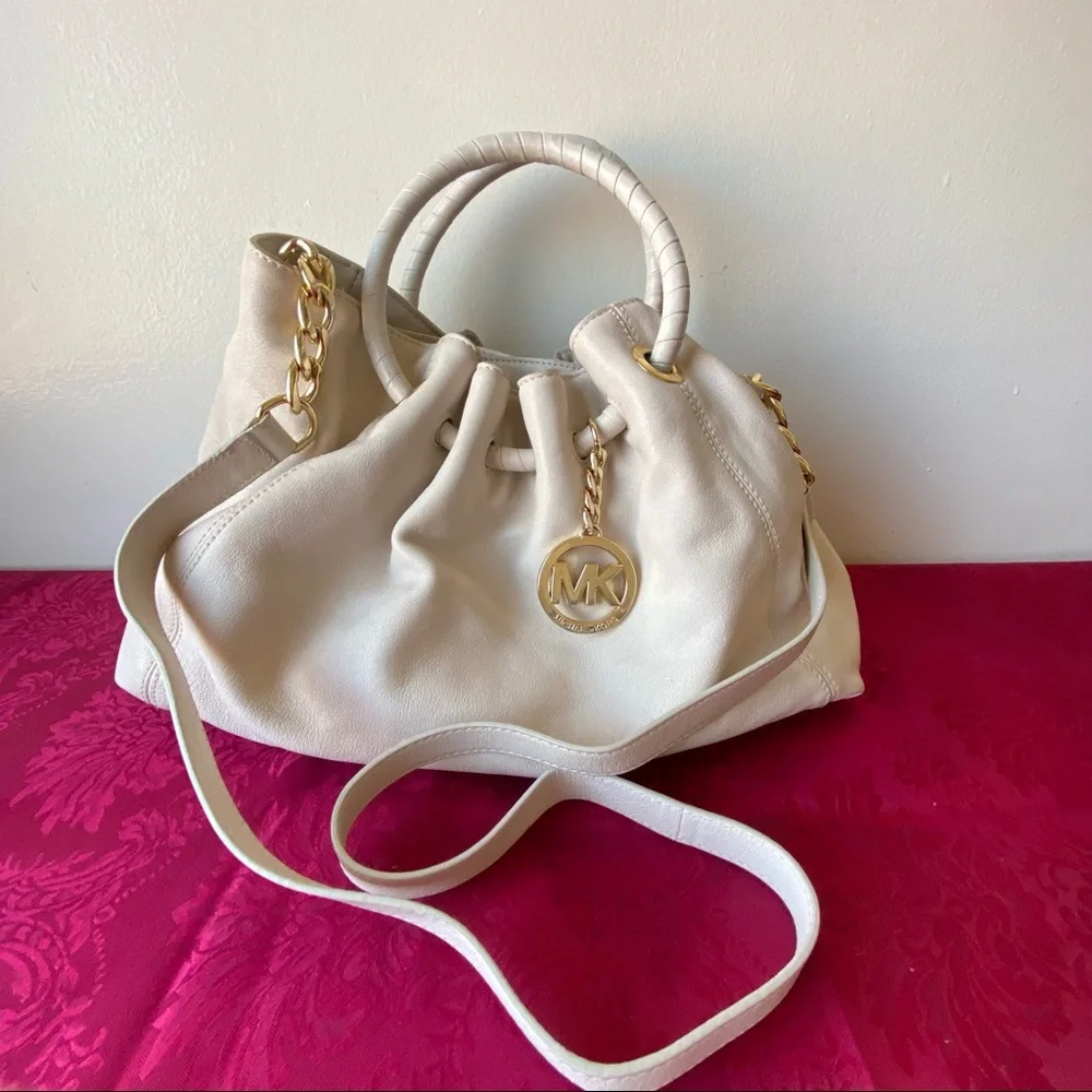 Rare Michael Kors crossbody bag Great condition - Picture 2 of 4